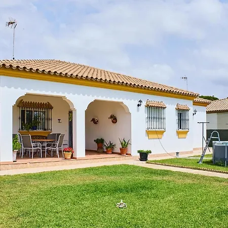 4 Bedroom Beautiful In Holiday home Conil De La Frontera