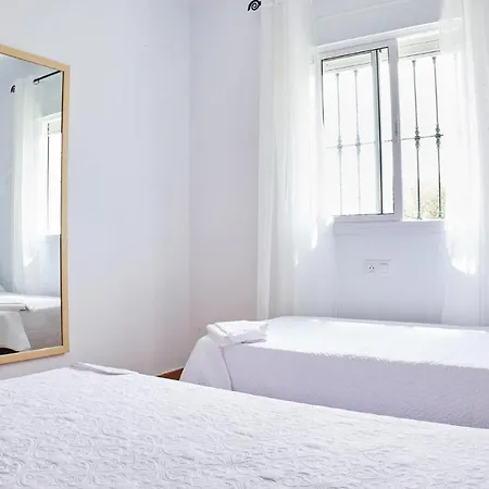 4 Bedroom Beautiful In Holiday home Conil De La Frontera