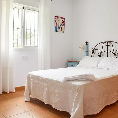 4 Bedroom Beautiful In *