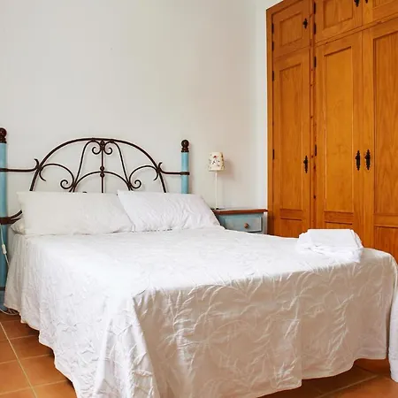 4 Bedroom Beautiful In Holiday home *